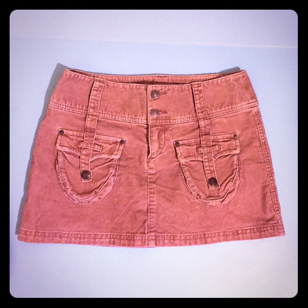 VS LONDON JEANS: CORDUROY MINI SKIRT -guc